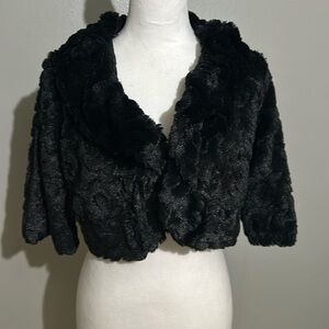 Ladie’s shoulder shawl